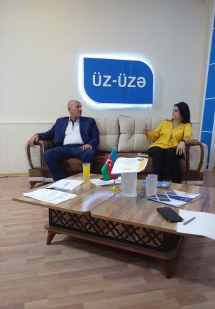 Könül Həbibqızının təqdimatında “ÜZ-ÜZƏ” verlişi - FOTOLAR/VİDEO Könül Həbibqızının təqdimatında “ÜZ-ÜZƏ” verlişi - FOTOLAR/VİDEO