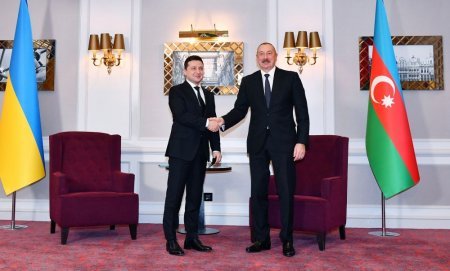 Prezident İlham Əliyev Brüsseldə Ukrayna Prezidenti Vladimir Zelenski ilə görüşüb (FOTO)