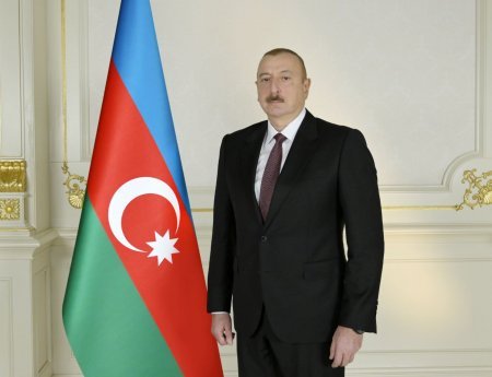 Prezident İlham Əliyevin müdrik və müzəffər siyasəti sayəsində ölkənin hər bir vətəndaşı başıuca gəzir Prezident İlham Əliyevin müdrik və müzəffər siyasəti sayəsində ölkənin hər bir vətəndaşı başıuca gəzir