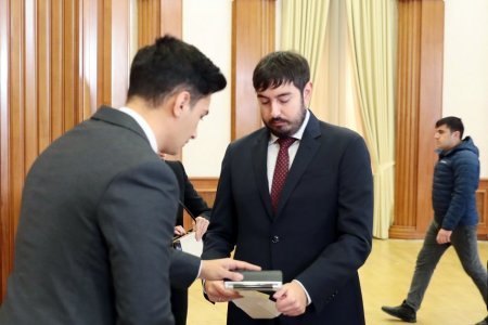 Prezident İlham Əliyev, Birinci xanım Mehriban Əliyeva və ailə üzvləri Xankəndidə səs veriblər (FOTO